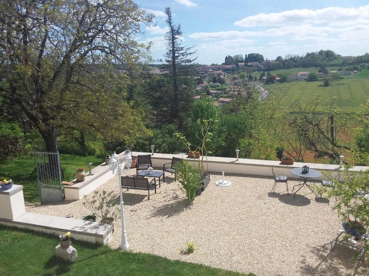 Bed and Breakfast Montismaurelli Montmoreau Esterno foto
