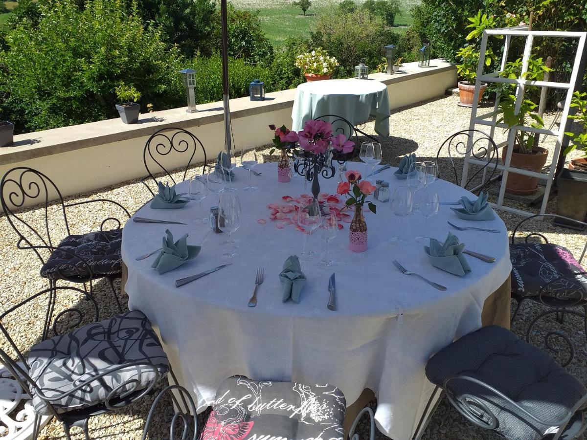 Bed and Breakfast Montismaurelli Montmoreau Esterno foto